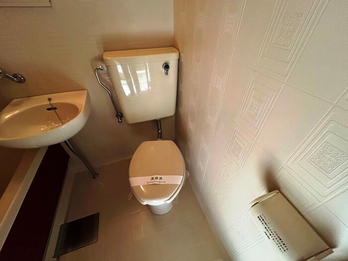 物件内観写真9　(トイレ)