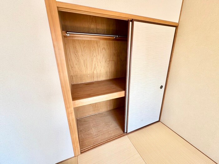 物件内観写真12　(収納)