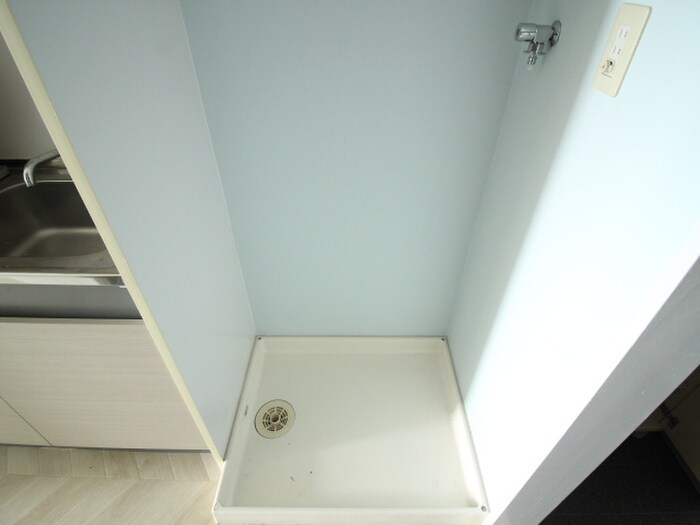 物件内観写真15　(洗濯機置場)