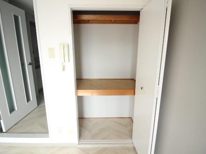 物件内観写真16　(収納)