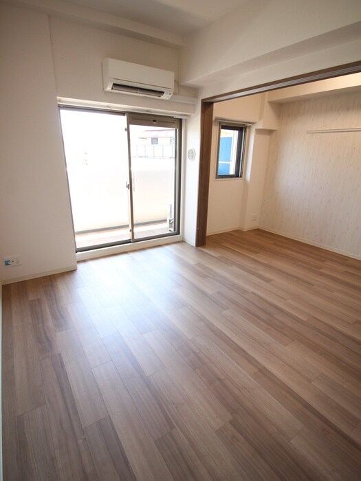 物件内観写真13　(居室)