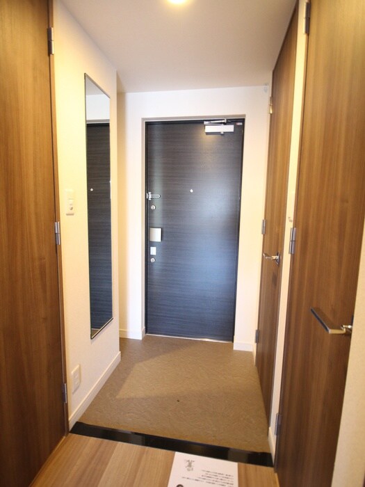 物件内観写真19　(玄関)