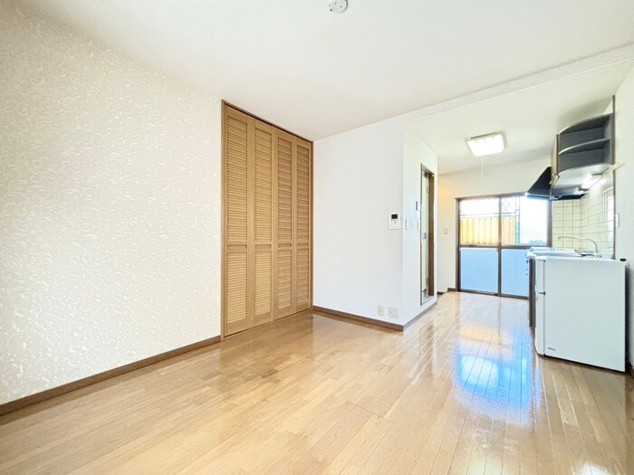 物件内観写真8　(居室)