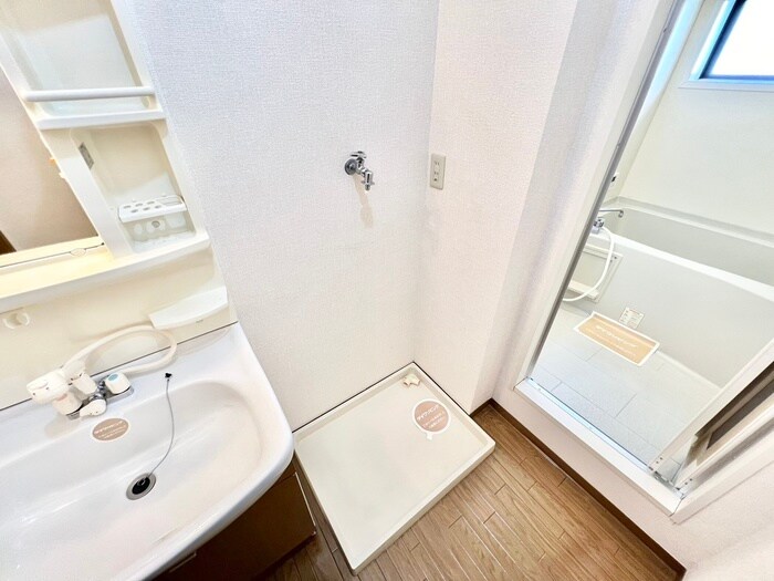 物件内観写真19　(洗濯機置場)