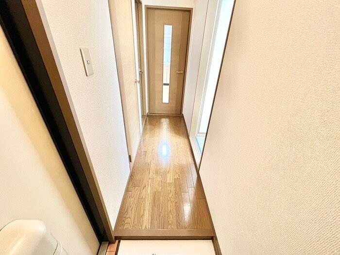 物件内観写真21　(廊下)