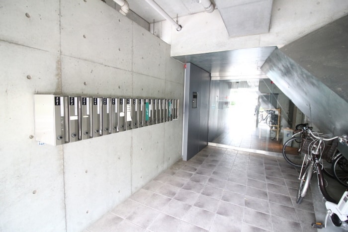 物件外観写真4　(建物設備)