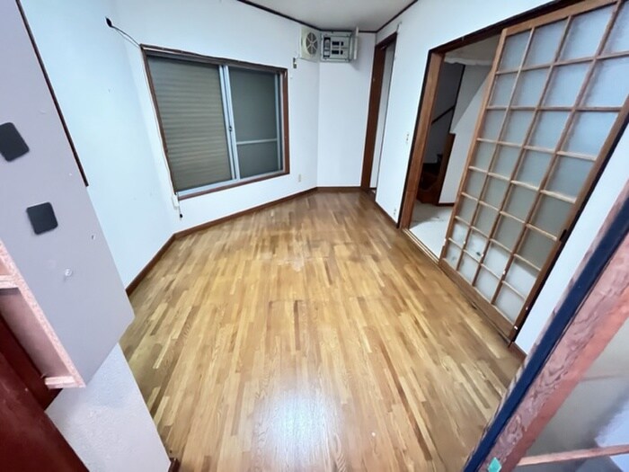 物件内観写真5　(居室)