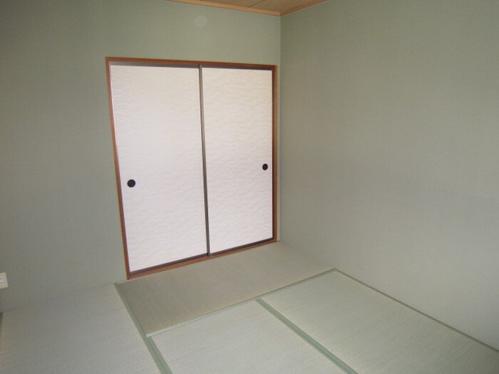 物件内観写真11　(居室)