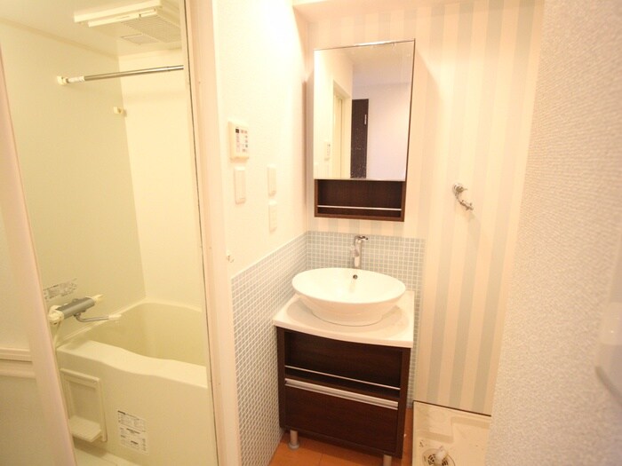 物件内観写真11　(洗面)