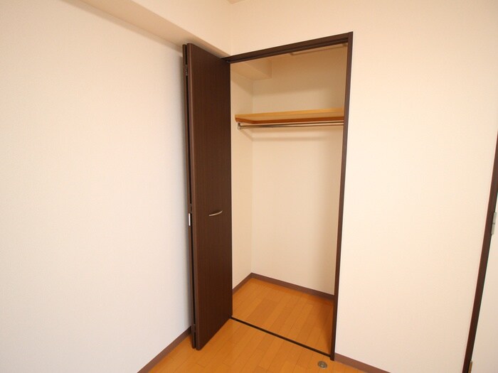 物件内観写真13　(収納)