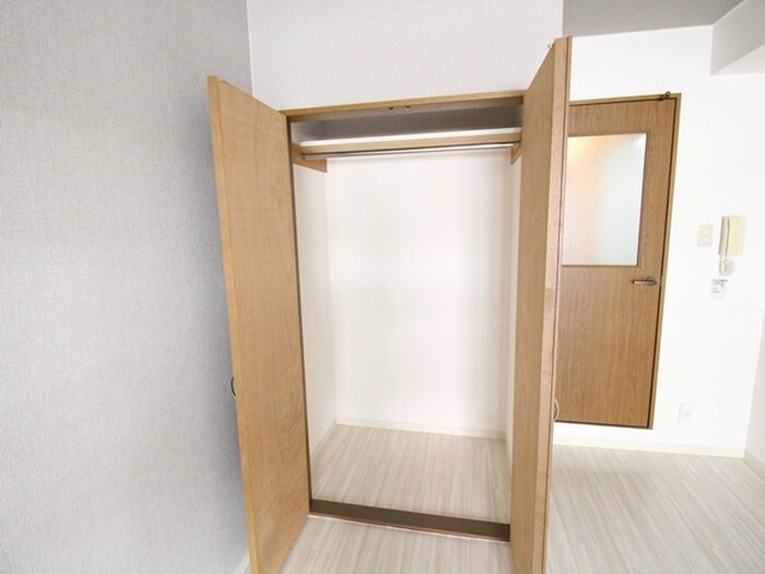 物件内観写真10　(収納)