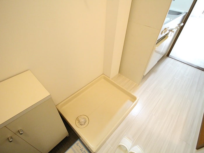 物件内観写真14　(洗濯機置場)