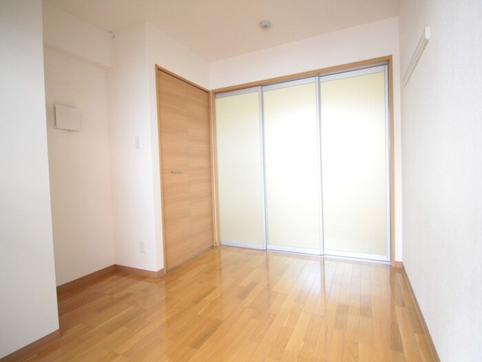 物件内観写真6　(居室)