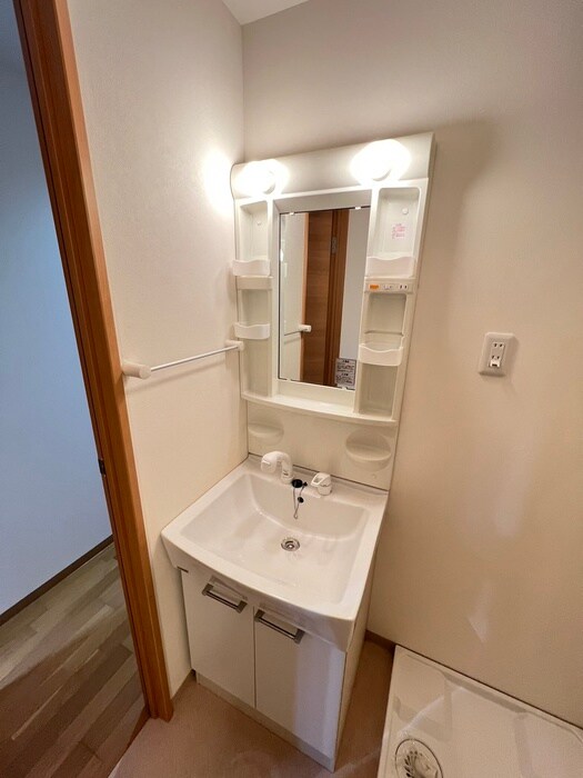 物件内観写真10　(洗面)