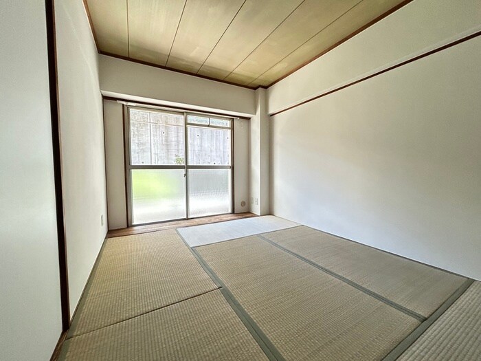 物件内観写真9　(居室)