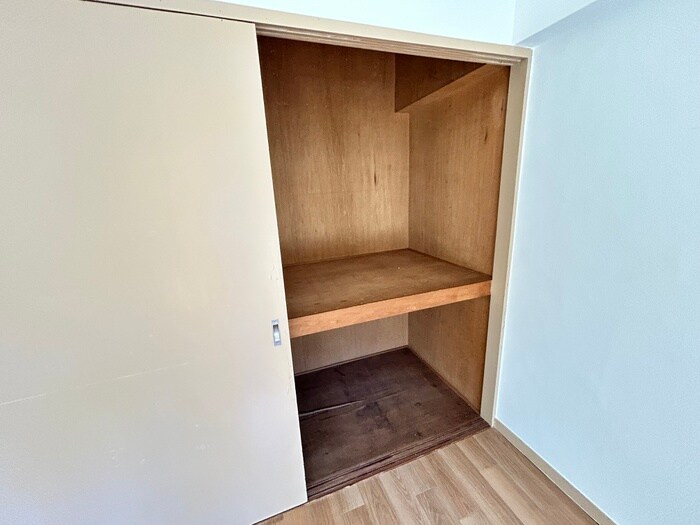 物件内観写真16　(収納)