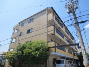 サン・ルミネ高安外観写真