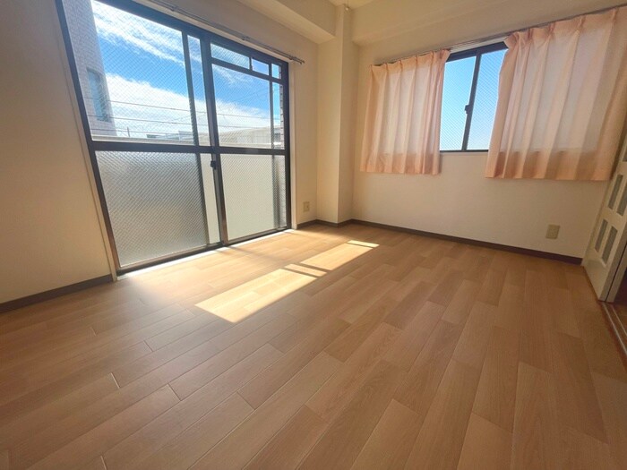 物件内観写真13　(居室)