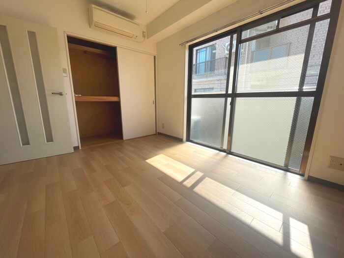 物件内観写真14　(居室)