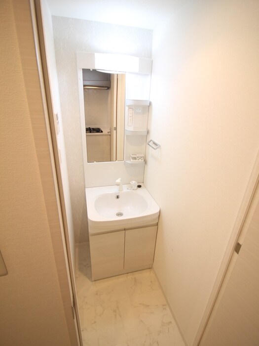 物件内観写真9　(洗面)