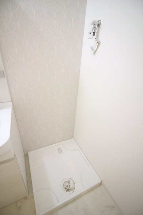 物件内観写真14　(洗濯機置場)