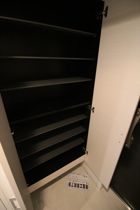 物件内観写真15　(靴箱)