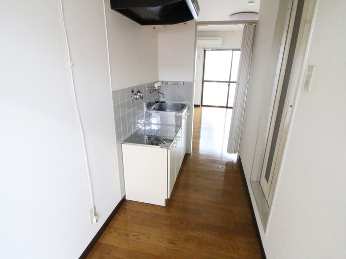 物件内観写真11　(廊下)