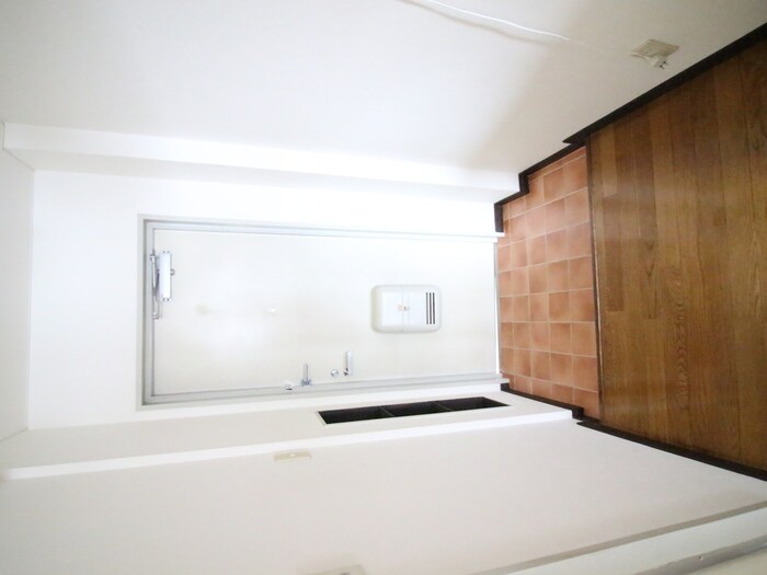 物件内観写真15　(玄関)