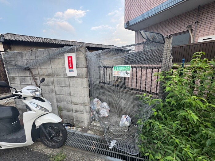 物件外観写真6　(建物設備)