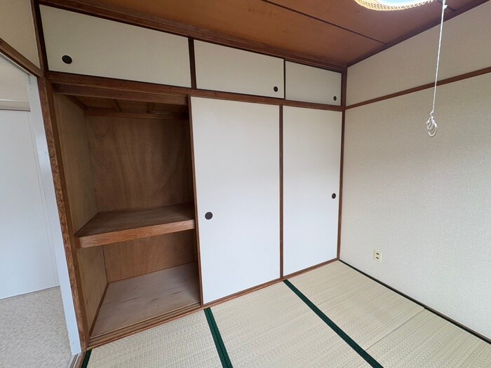 物件内観写真3　(居室)