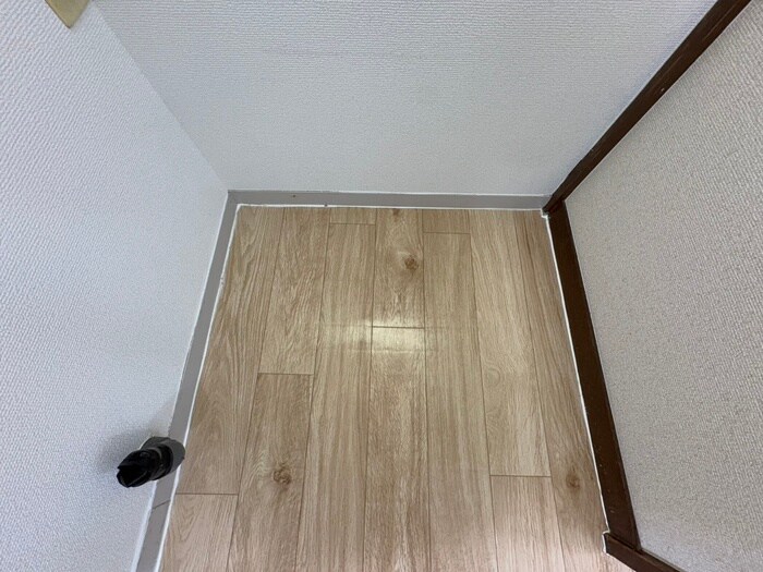 物件内観写真10　(洗濯機置場)