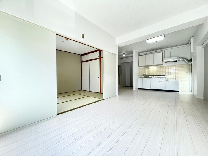 物件内観写真5　(居室)