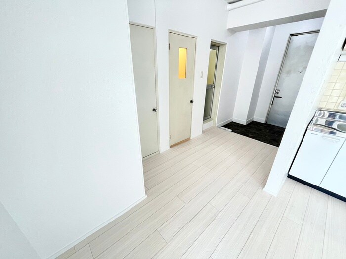 物件内観写真13　(洗濯機置場)