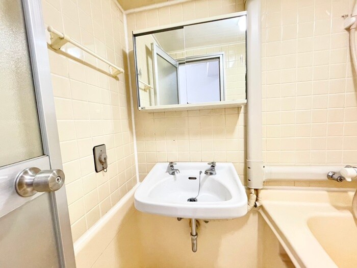 物件内観写真16　(洗面)