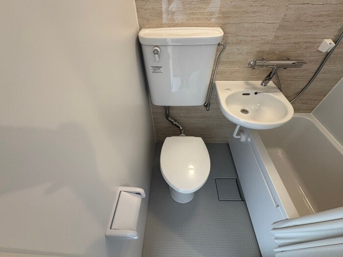 物件内観写真12　(トイレ)