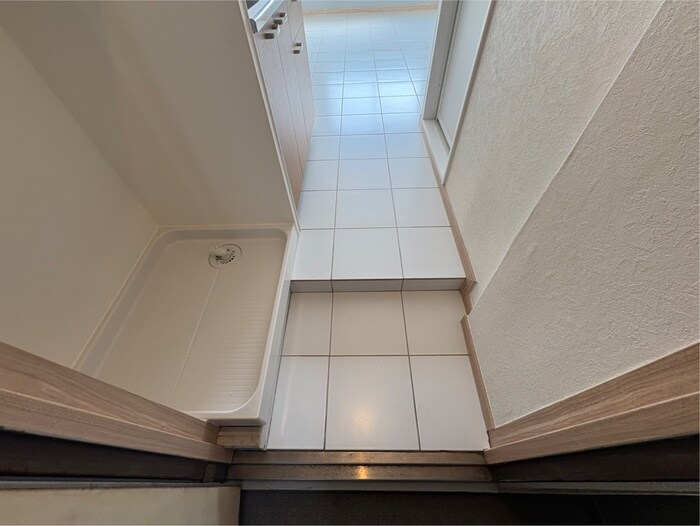 物件内観写真14　(玄関)