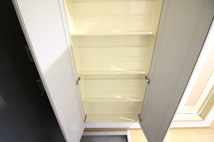 物件内観写真17　(靴箱)