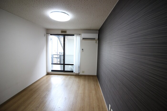 物件内観写真21　(居室)