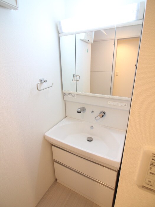 物件内観写真9　(洗面)