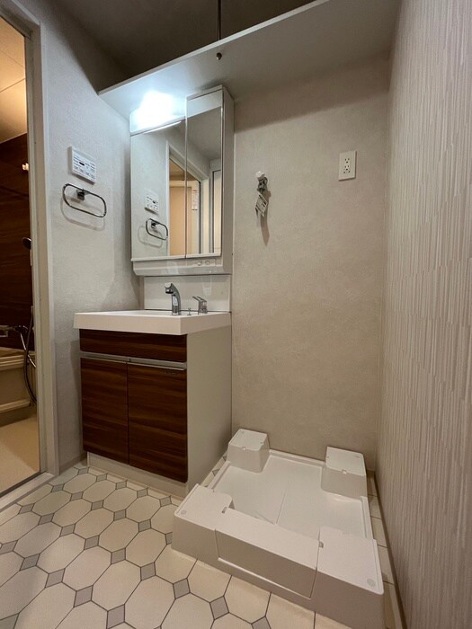 物件内観写真12　(洗濯機置場)