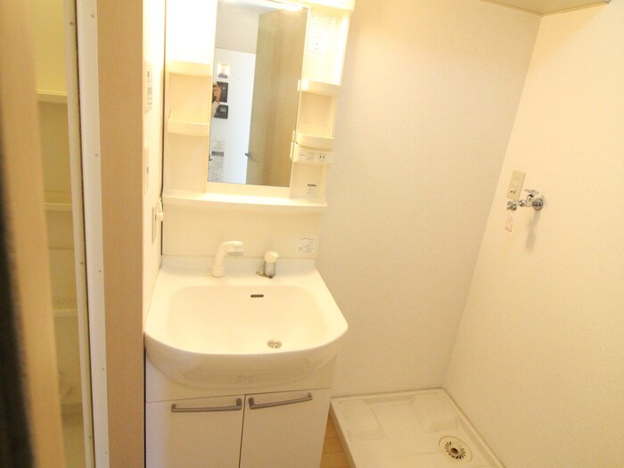 物件内観写真10　(洗面)
