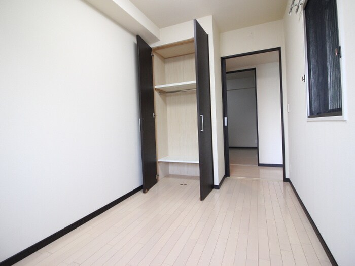 物件内観写真18　(居室)