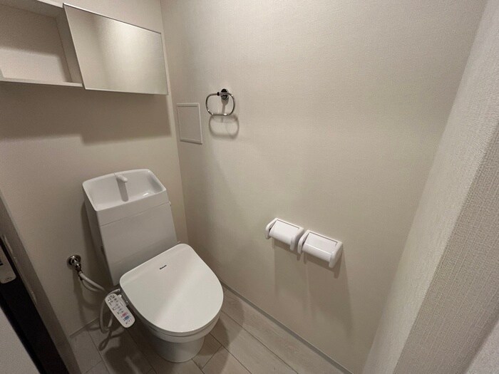 物件内観写真9　(トイレ)