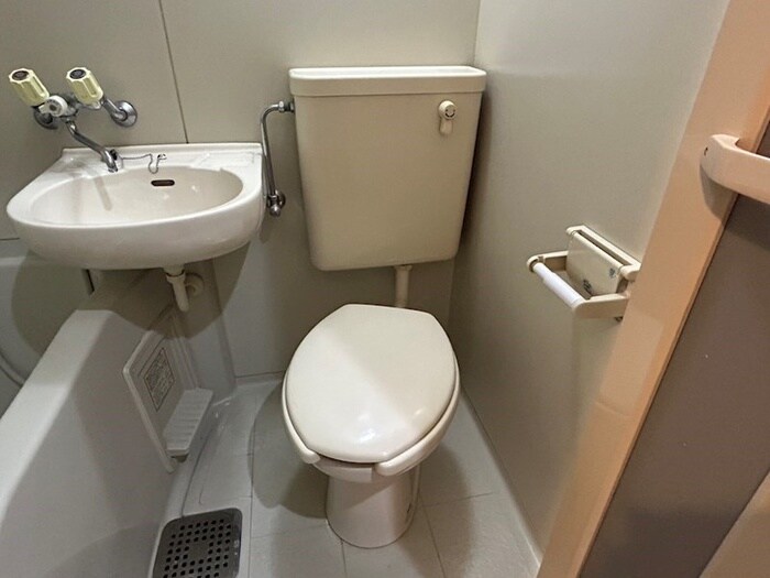 物件内観写真11　(トイレ)