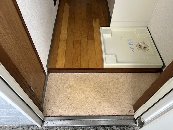 物件内観写真14　(玄関)