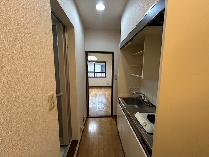 物件内観写真15　(廊下)