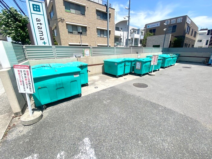 物件外観写真6　(建物設備)