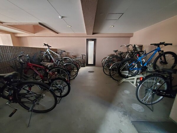 駐輪場