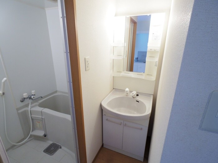 物件内観写真13　(洗面)