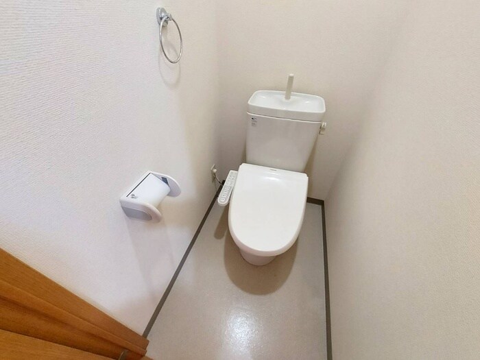 物件内観写真14　(トイレ)